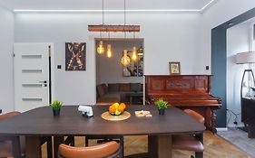 Boutique Paradise Apartment
